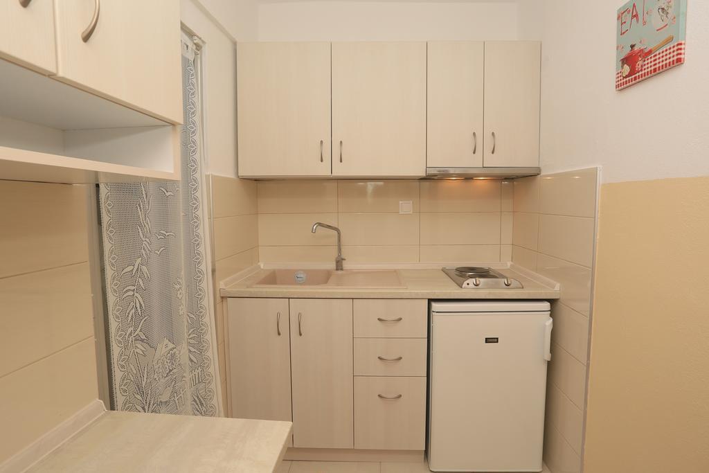 Kastoria Hotel Apartments Ханіоті Екстер'єр фото