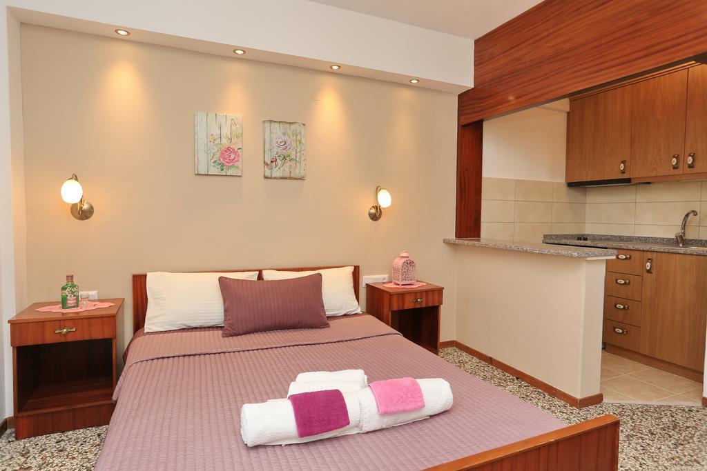 Kastoria Hotel Apartments Ханіоті Екстер'єр фото