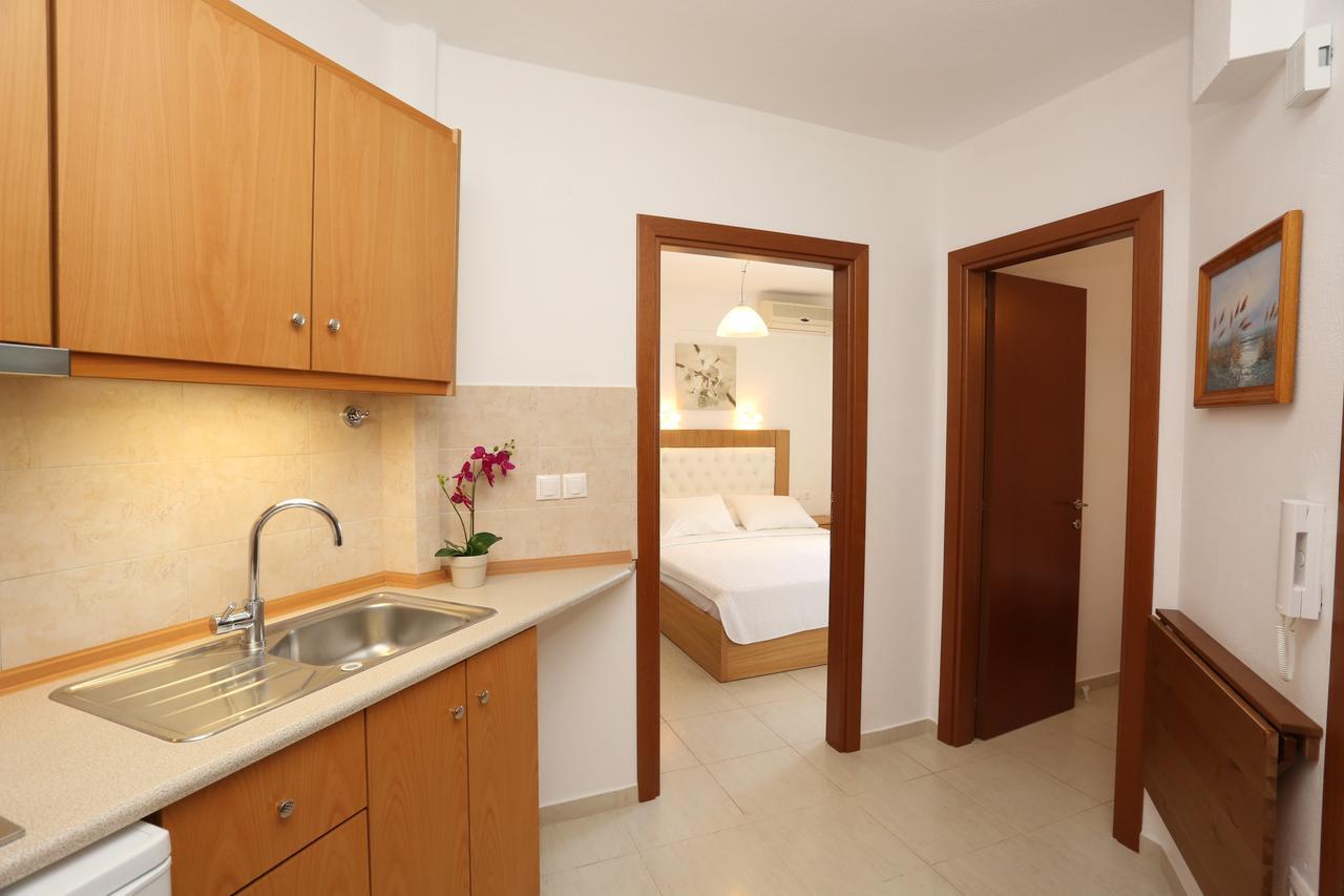 Kastoria Hotel Apartments Ханіоті Екстер'єр фото